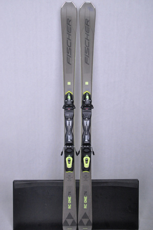 NARTY UŻYWANE FISCHER RC ONE 74 22/23 + RS10 167 cm NRC1023
