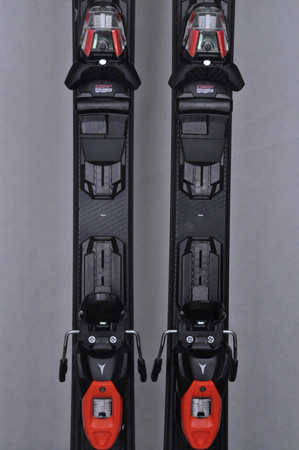 NARTY UŻYWANE ATOMIC REDSTER SC + M10 23/24 175 cm NRC500