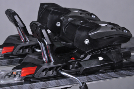 NARTY UŻYWANE VOLKL FLAIR 7.2 21/22 + FDT 10 165 cm NRC1155