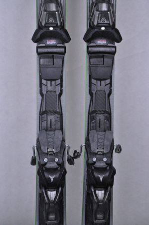 NARTY UŻYWANE ATOMIC REDSTER X7 + Atomic MI12 GW 22/23 162 cm NRC608