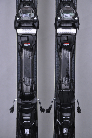 NARTY UŻYWANE VOLKL RACETIGER SRC + Motion 10 24/25 153 cm NRC198
