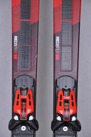 NARTY UŻYWANE ATOMIC REDSTER S8 + X12 GW 24/25 163 cm NRC155