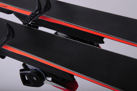 NARTY UŻYWANE ATOMIC S9 REVO + Atomic X12 GW 22/23 170 cm NRA166