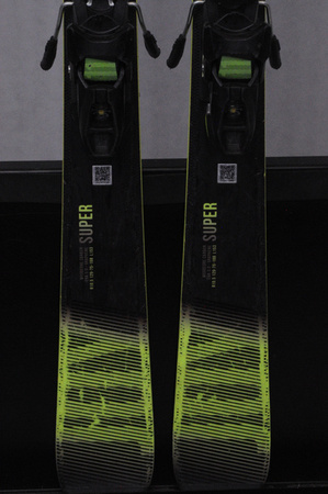 NARTY UŻYWANE HEAD SUPER JOY 22/23 + JOY 11 153 cm NRB906