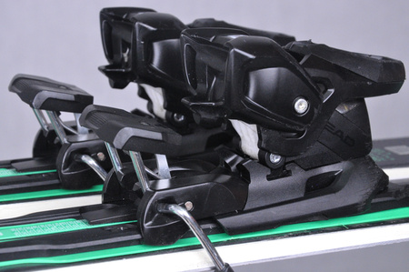 NARTY UŻYWANE HEAD SUPERSHAPE E. MAGNUM + Head PRD12 24/25 177 cm NRC537