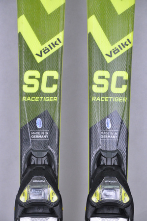 NARTY UŻYWANE VOLKL RACETIGER SC 24/25 + VMotion 12 158 cm NRC818