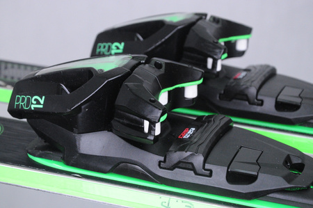 NARTY UŻYWANE HEAD SUPERSHAPE E. MAGNUM + Head PRD12 23/24 177 cm NRC250