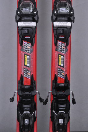 NARTY UŻYWANE VOLKL DEACON 7.2 + FTD 10 21/22 151 cm NRC1140