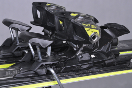 NARTY UŻYWANE VOLKL RACETIGER SC 23/24 + VMotion 12 148 cm NRC842