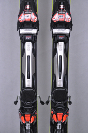 NARTY UŻYWANE VOLKL RACETIGER SL + VMotion 12 23/24 165 cm NRC639