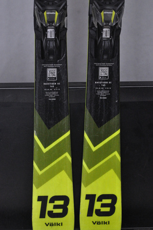 NARTY UŻYWANE VOLKL RACETIGER SC 24/25 + VMotion 12 165 cm NRC831