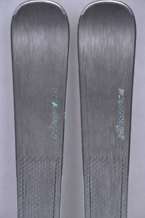 NARTY UŻYWANE NORDICA BELLE 72 DC 24/25 + TP2 11 156 cm NRC613
