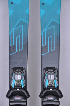 NARTY UŻYWANE ATOMIC REDSTER X5 + Atomic M10 GW 24/25 175 cm NRC323