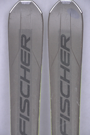 NARTY UŻYWANE FISCHER RC ONE 74 22/23 + RS10 174 cm NRC1025