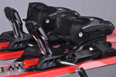 NARTY UŻYWANE VOLKL DEACON 7.2 + FTD 10 21/22 158 cm NRC1135