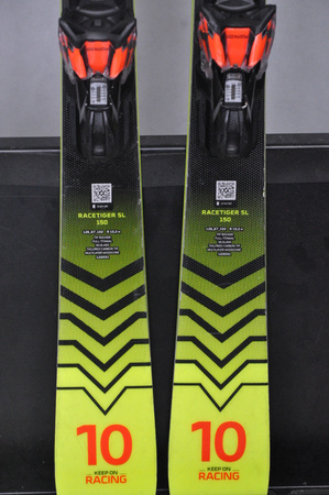 NARTY UŻYWANE VOLKL RACETIGER SL + VMotion 12 22/23 150 cm NRC641