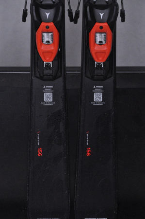 NARTY UŻYWANE ATOMIC REDSTER RX + M10 23/24 156 cm NRC1051