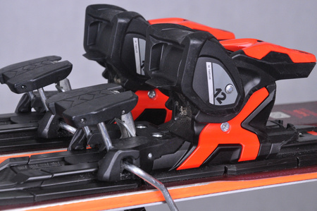 NARTY UŻYWANE ATOMIC REDSTER S7 + M12 GW 22/23 149 cm NRC711