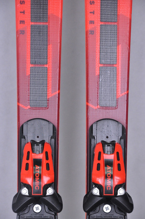 NARTY UŻYWANE ATOMIC REDSTER S8 + X12 GW 23/24 156 cm NRC142