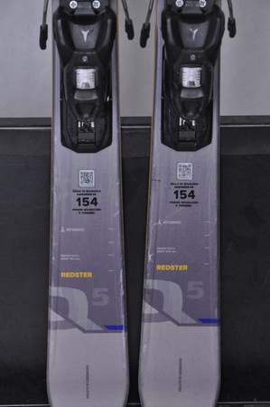 NARTY UŻYWANE REDSTER Q5 + M10 22/23 154 cm NRC587