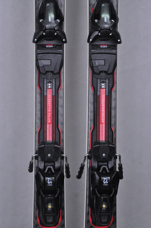 NARTY UŻYWANE HEAD SUPERSHAPE ERALLY + PRD12 24/25 177 cm NRC524