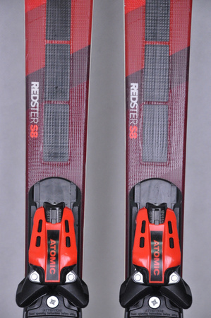 NARTY UŻYWANE ATOMIC REDSTER S8 + X12 GW 24/25 152 cm NRC151