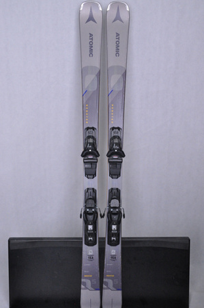 NARTY UŻYWANE REDSTER Q5 + M10 22/23 154 cm NRC588