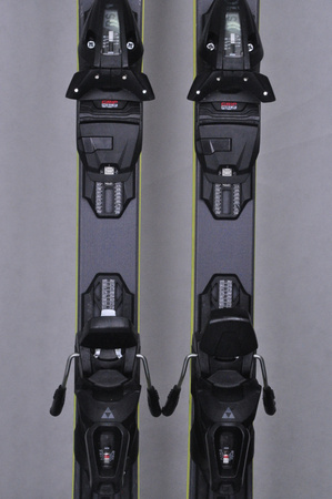 NARTY UŻYWANE FISCHER RC4 PWR 23/24 + RS10 165 cm NRC792