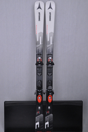 NARTY UŻYWANE ATOMIC REDSTER SC + M10 23/24 154 cm NRC465