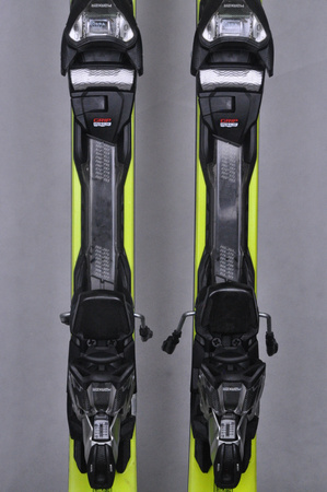 NARTY UŻYWANE VOLKL RACETIGER SC 23/24 + VMotion 12 165 cm NRC347