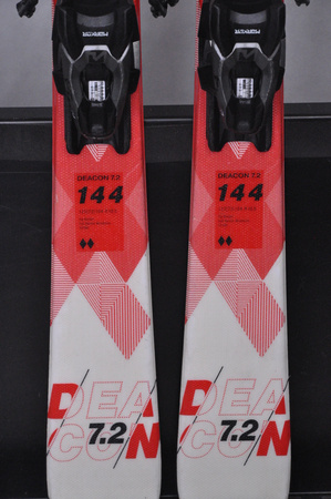 NARTY UŻYWANE VOLKL DEACON 7.2 + FTD 10 21/22 144 cm NRC1149