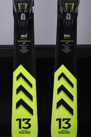 NARTY UŻYWANE VOLKL RACETIGER SC 23/24 + VMotion 12 165 cm NRB240