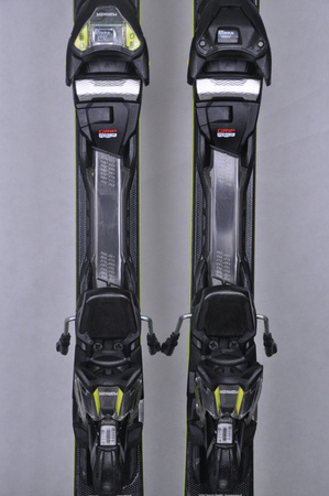 NARTY UŻYWANE VOLKL RACETIGER SC 24/25 + VMotion 12 165 cm NRC833