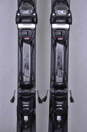 NARTY UŻYWANE VOLKL RACETIGER SRC + Motion 10 24/25 158 cm NRC205