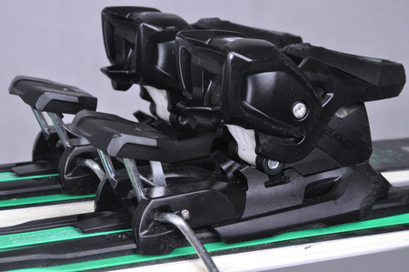 NARTY UŻYWANE HEAD SUPERSHAPE E. MAGNUM + Head PRD12 24/25 170 cm NRC535