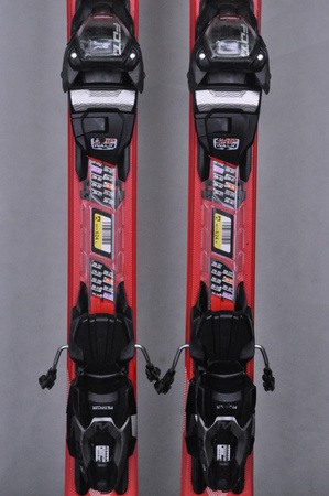 NARTY UŻYWANE VOLKL DEACON 7.2 + FTD 10 21/22 158 cm NRC1122