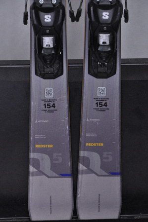 NARTY UŻYWANE REDSTER Q5 + M10 22/23 154 cm NRC589