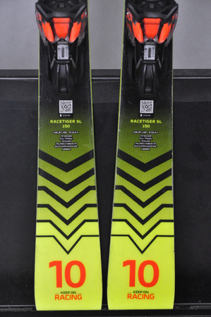 NARTY UŻYWANE VOLKL RACETIGER SL + VMotion 12 22/23 150 cm NRC642