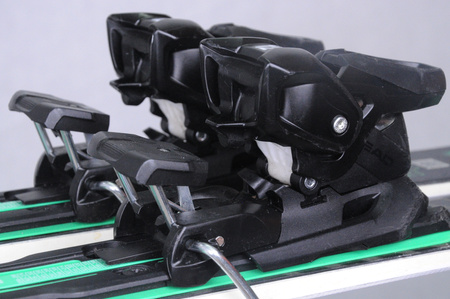 NARTY UŻYWANE HEAD SUPERSHAPE E. MAGNUM + Head PRD12 24/5 177 cm NRC269