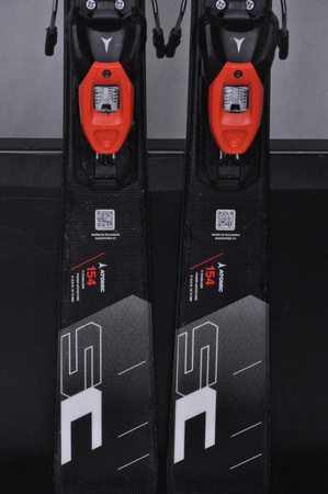 NARTY UŻYWANE ATOMIC REDSTER SC + M10 23/24 154 cm NRC463