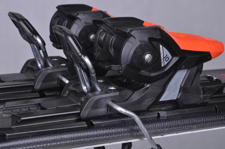 NARTY UŻYWANE ATOMIC REDSTER RX + M10 22/23 163 cm NRC1072