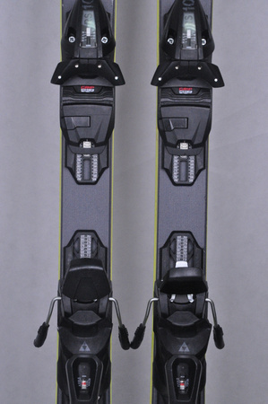 NARTY UŻYWANE FISCHER RC4 PWR 23/24 + RS10 170 cm NRC786