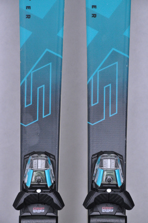 NARTY UŻYWANE ATOMIC REDSTER X5 + Atomic M10 GW 24/25 175 cm NRC322