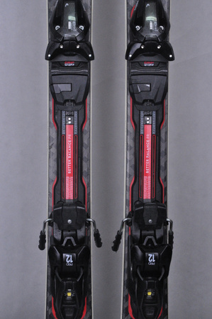 NARTY UŻYWANE HEAD SUPERSHAPE ERALLY + PRD12 24/25 163 cm NRC513