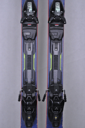 NARTY UŻYWANE FISCHER CURV GTX + RX 13 22/23 182 cm NRC1030