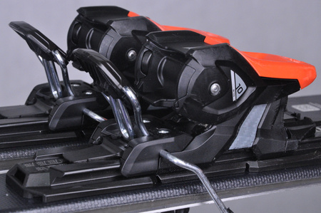 NARTY UŻYWANE ATOMIC REDSTER SC + M10 23/24 154 cm NRC464