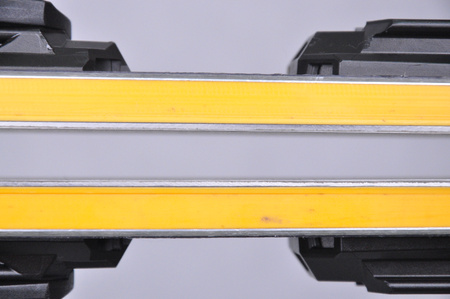 NARTY UŻYWANE REDSTER Q5 + M10 22/23 154 cm NRC588