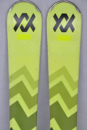 NARTY UŻYWANE VOLKL RACETIGER SC 24/25 + VMotion 12 172 cm NRC834