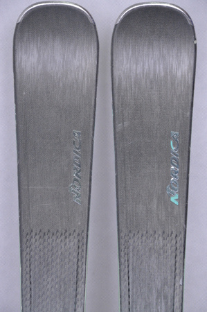 NARTY UŻYWANE NORDICA BELLE 72 DC 24/25 + TP2 11 156 cm NRC612