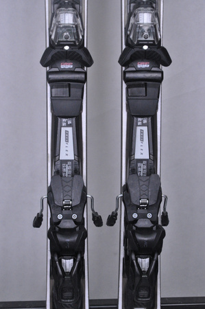 NARTY UŻYWANE STOCKLI LASER SC + MC11 24/25 156 cm NRC95